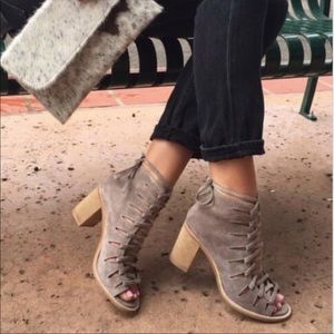 Jeffrey Campbell Corwin Booties size 8